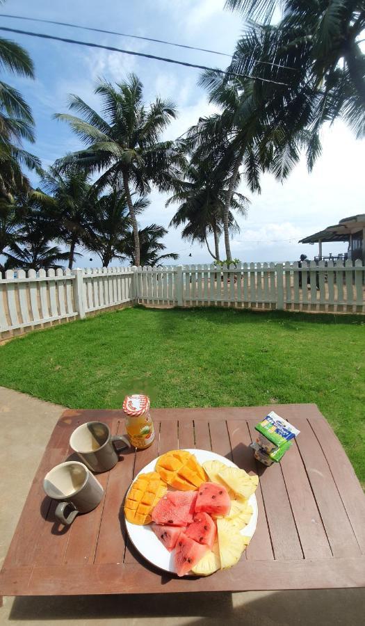 The Beach House Apartment Диквела Екстериор снимка